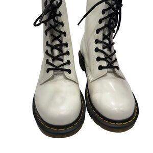 Dr. Martens Women’s 1460 Smooth White Leather Combat Boots Sz US 8 EU 39 NEW!